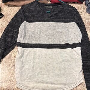 Old Navy Men's Charcoal and Light Gray Long Sleeve Tee